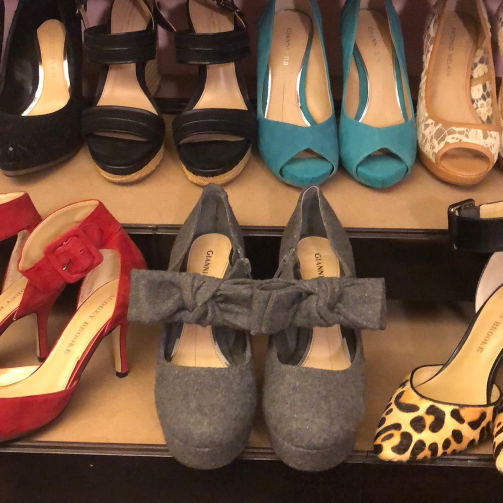 Grey bow tie heels